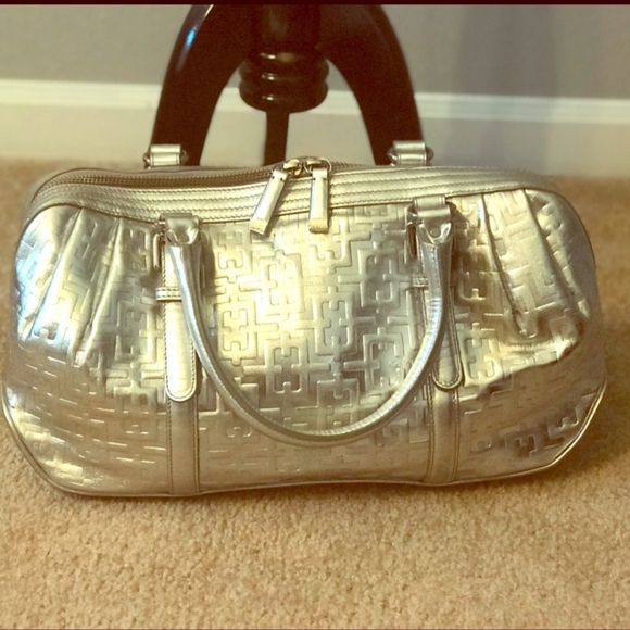 tommy hilfiger doctors bag